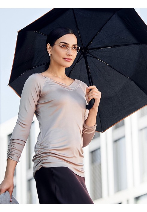 Pattern Pullover of a fitted silhouette with a wide bar on the neckline (Burda 8/2020, pattern number 104)