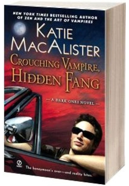 Book Crouching Vampire, Hidden Fang